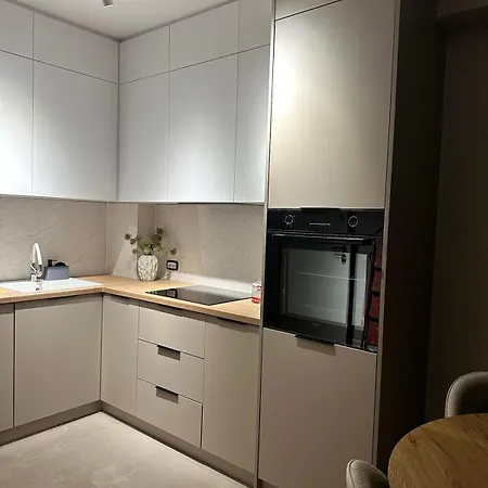 Margareta Ares 3 Apartment